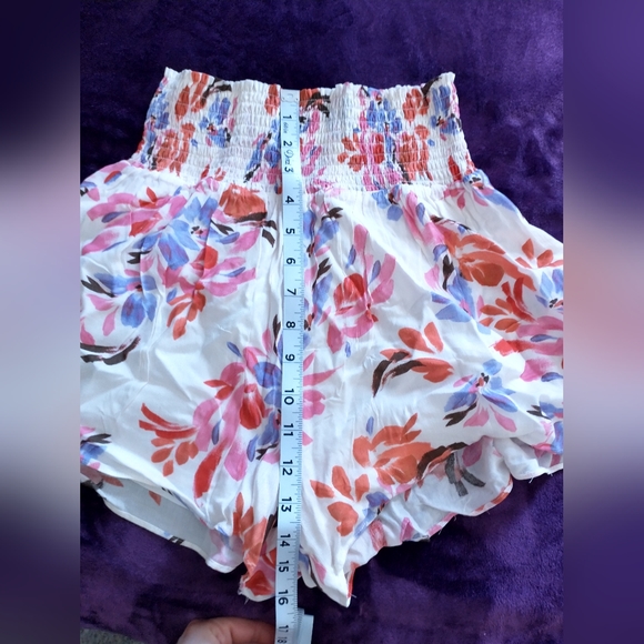 Z Supply floral shorts - Picture 7 of 7